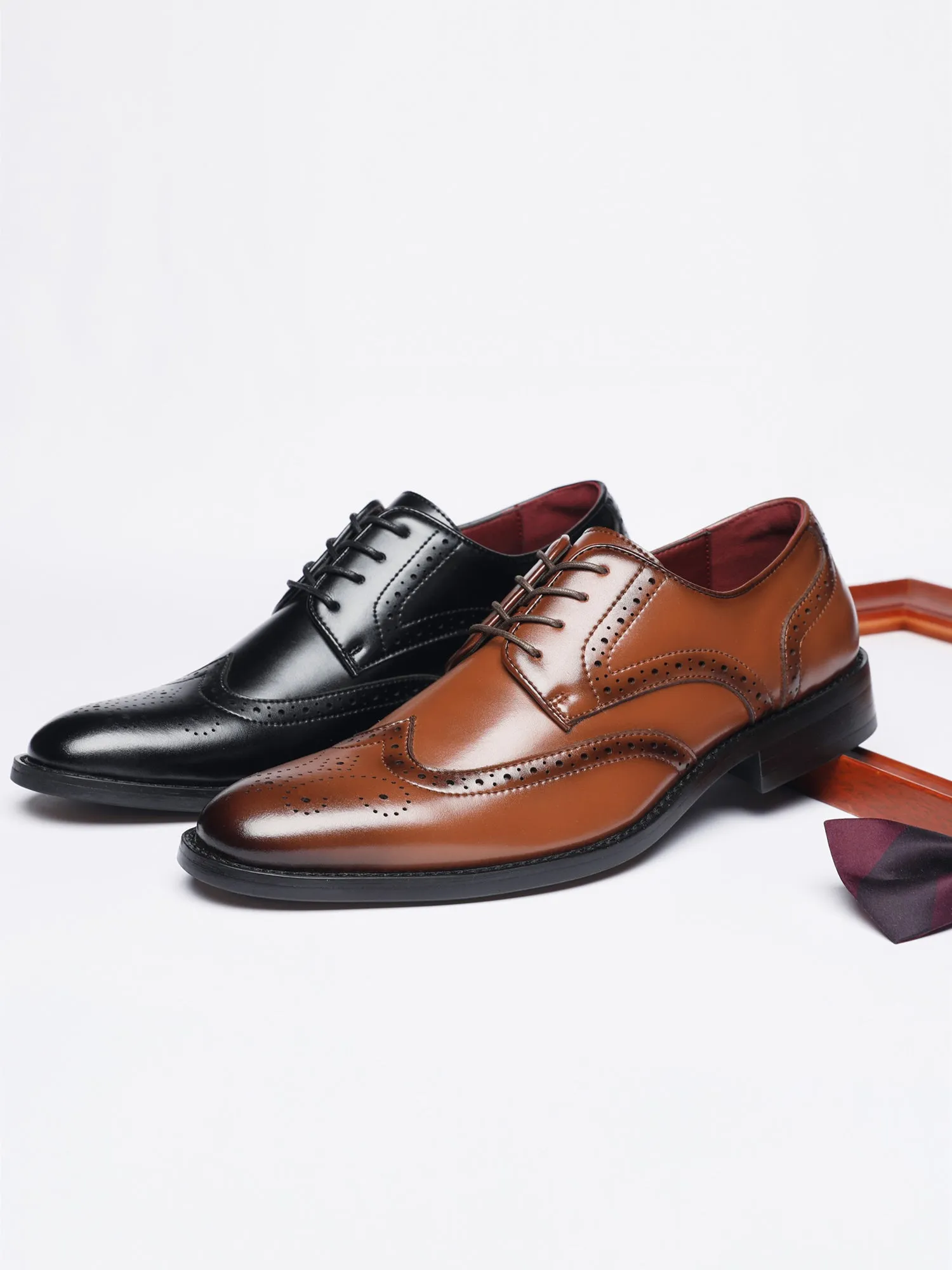 Classic Oxford Wingtip Lace Up Dress Shoes