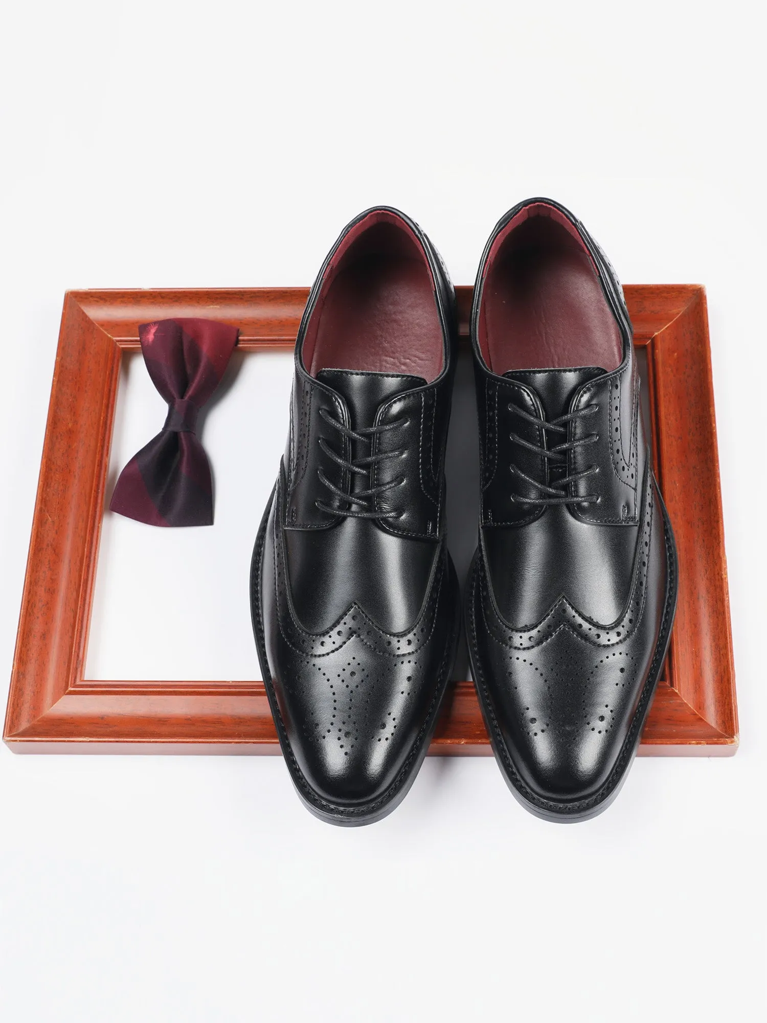 Classic Oxford Wingtip Lace Up Dress Shoes