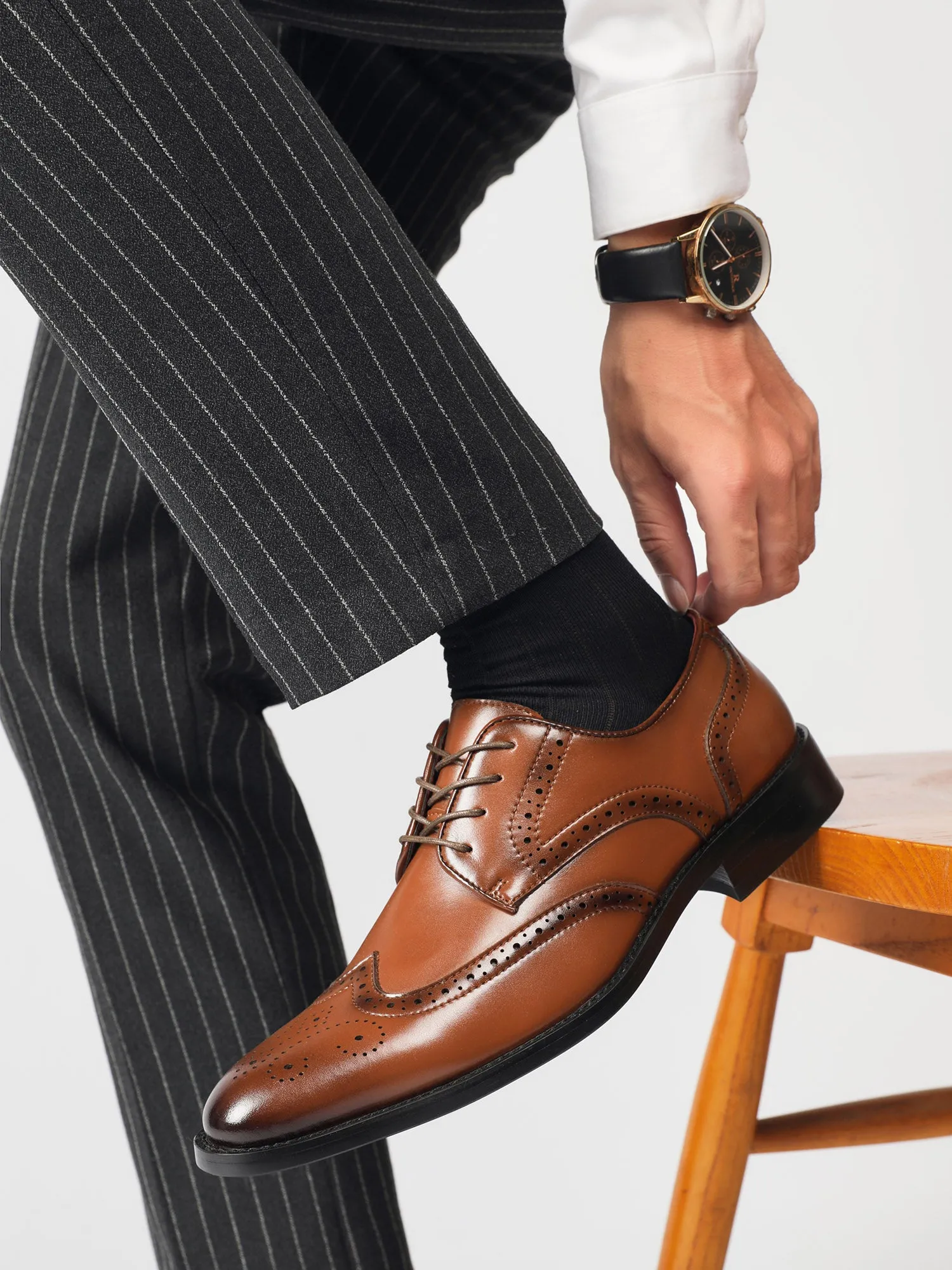 Classic Oxford Wingtip Lace Up Dress Shoes