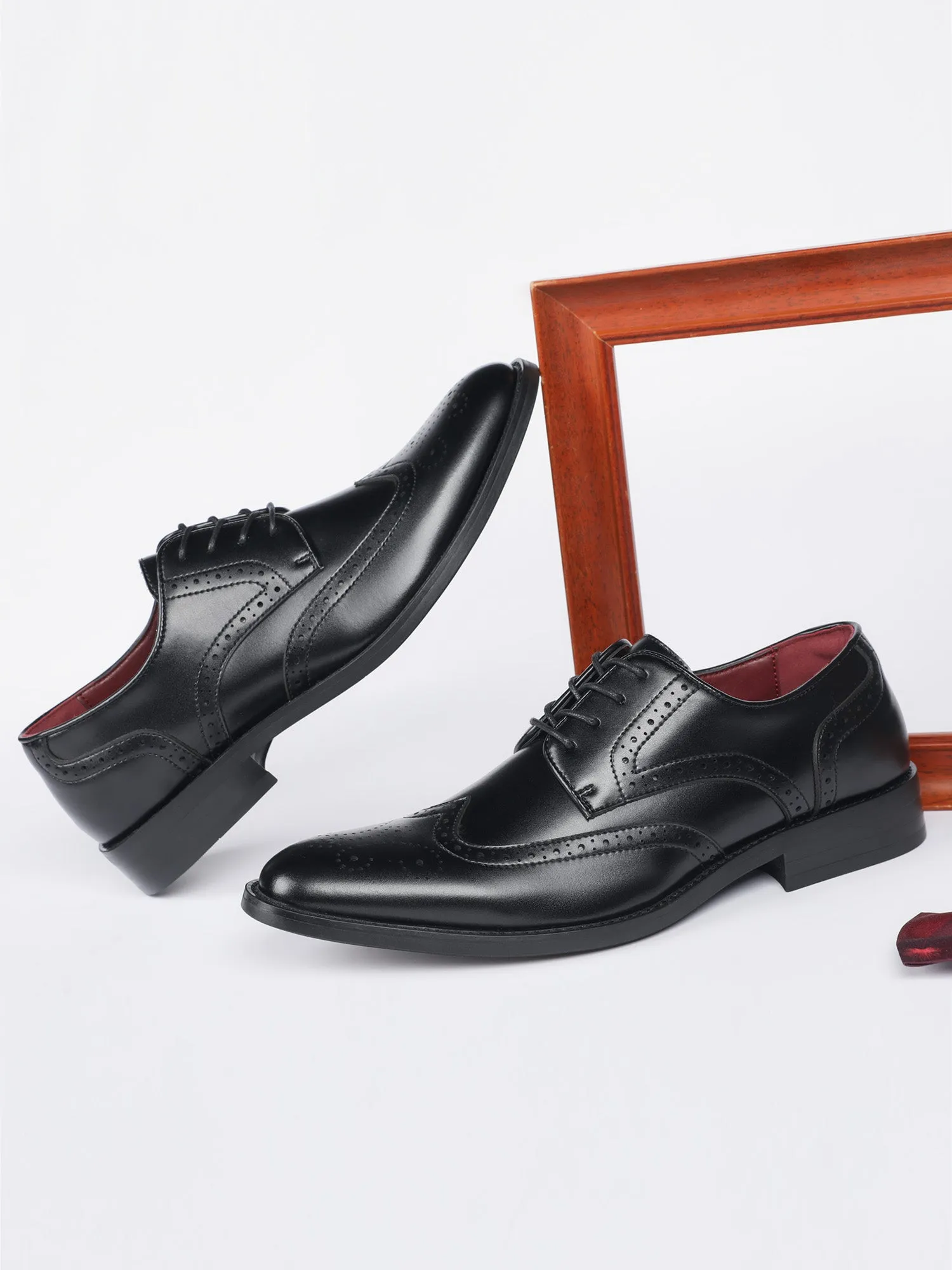 Classic Oxford Wingtip Lace Up Dress Shoes