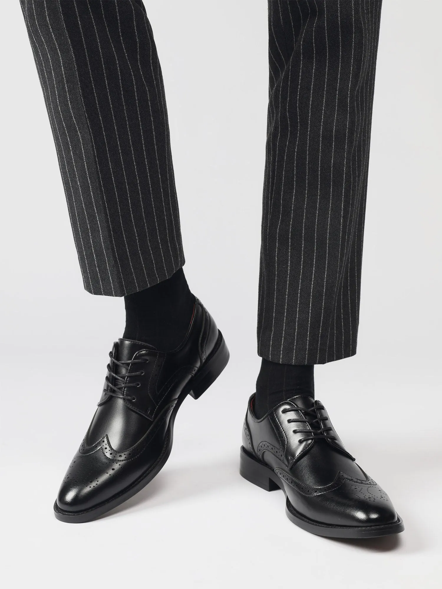 Classic Oxford Wingtip Lace Up Dress Shoes