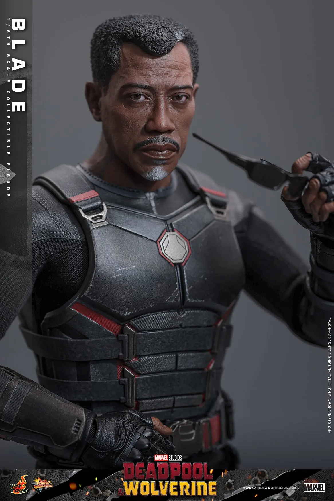 [Pre-Order] Hot Toys - MMS791B - Deadpool & Wolverine - 1/6th scale Blade Collectible Figure (First Edition)
